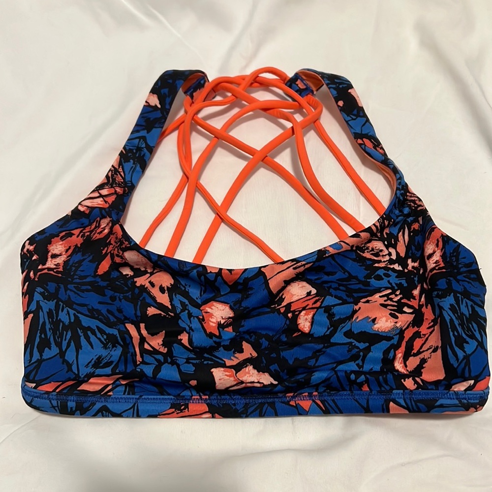 Lululemon Free To Be Bra Wild - size 4 (blue/coral floral print)